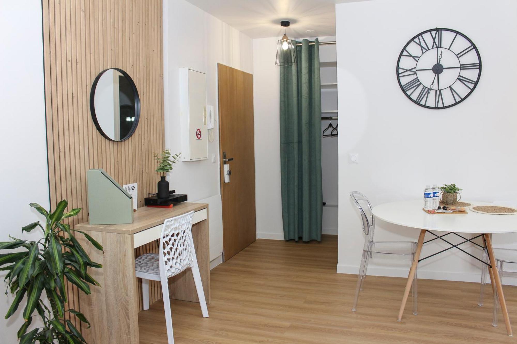Appartement Entier *Au Pied De La Gare* Juvisy-sur-Orge Luaran gambar